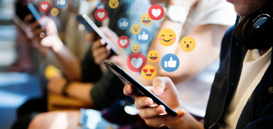 3 Times Social Media Upended the Food & Beverage Supply Chain